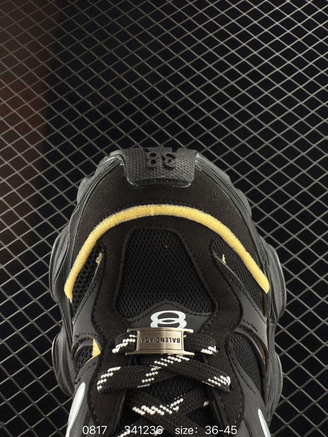 Balenciaga CARGO Sneaker  New Balance 9060